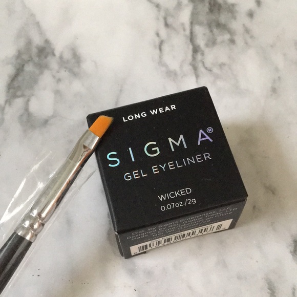 Sigma Gel Eyeliner - Picture 2 of 5